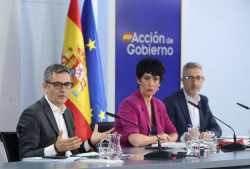 A Bola&ntilde;os le preguntaran por el pasaporte de la mujer de S&aacute;nchez