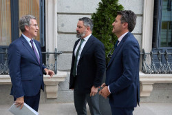 Abascal replica a Feij&oacute;o que Vox quiere ganar las elecciones: "No me veo como vicepresidente, me presento a presidente"