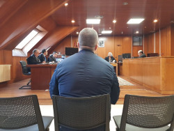 Admite que toc&oacute; y abofete&oacute; a una menor en una discoteca y acepta un a&ntilde;o de c&aacute;rcel