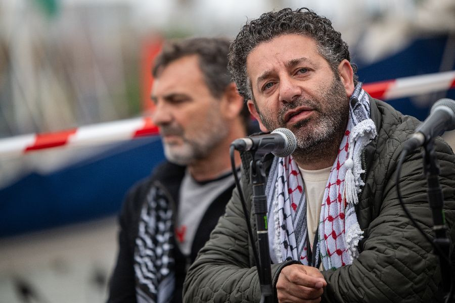 Albares anuncia que Israel liberar&aacute; al activista palestino Saif Abukeshek cuando no tiene comunicaci&oacute;n con ese pa&iacute;s salvo para insultarlo
