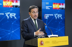 Albares isigue dando la tabarra con el caso Israel mejor har&iacute;a preocuparse de la corrupci&oacute;n y ZP 
