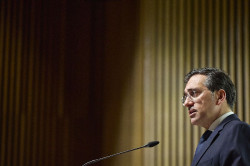 Albares ve la guerra en Ir&aacute;n "fuera de control" y alerta de la "completa desestabilizaci&oacute;n" de Oriente Pr&oacute;ximo