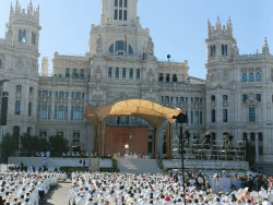 Arzobispo de Madrid sobre la Iglesia: "Ha aprendido que no est&aacute; llamada a levantar muros, sino a abrir puertas"