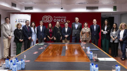 Banco Santander y Grupo Social ONCE se unen para fomentar la inclusi&oacute;n financiera y laboral de personas con discapa