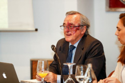 Barbacid se desvincula de la compa&ntilde;&iacute;a Vega Oncotargets por la pol&eacute;mica sobre el "conflicto de inter&eacute;s"