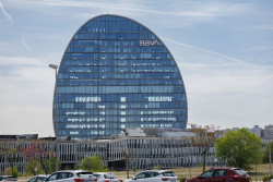 BBVA considera que su compromiso con el crédito en la OPA cubre a la mayoría de pymes afectadas en Cataluña
