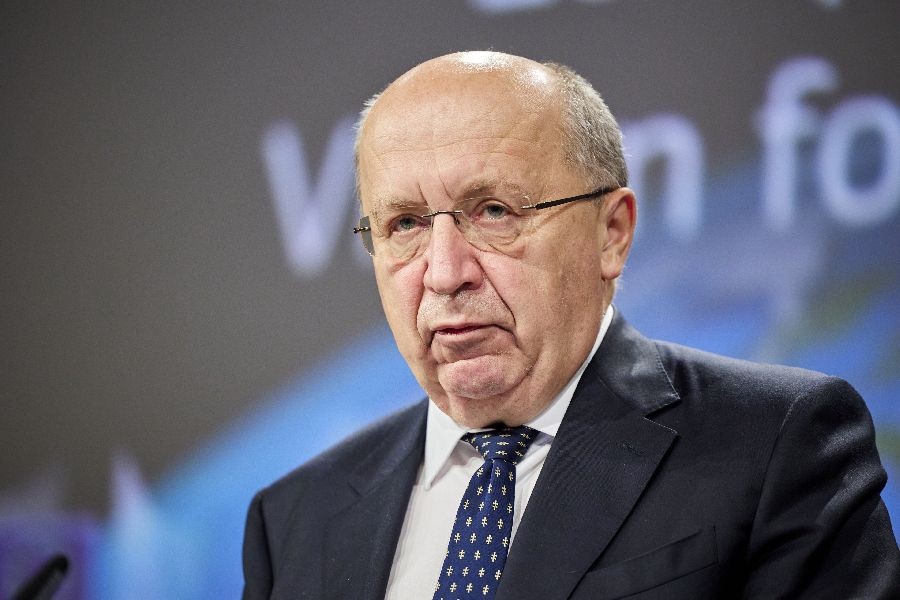 Bruselas urge al espacio Schengen militar: Mientras los europeos rellenan papeles, los rusos llegan a Polonia