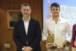 Buruaga felicita a Diego Bot&iacute;n y Florian Trittel proclamados campeones del mundo de 49er en Cagliari este fin de semana