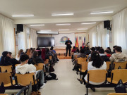 Camargo refuerza su labor preventiva en los centros educativos con el programa Agente Tutor de la Polic&iacute;a Local