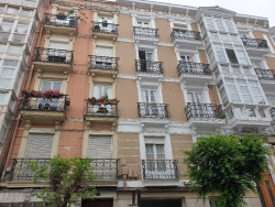 Cantabria, donde más crecen las compraventas de vivienda, un 8,8%, y la segunda en la que aumentan las hipotecas, un 15%