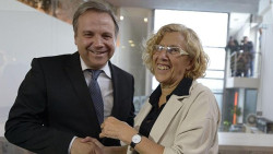 Carmena y Carmona, versus Rita "la bien plant&aacute;".