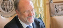 Carta abierta a Le&oacute;n de la Riva
