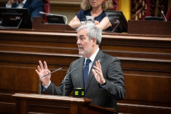 Clavijo considera "inoportuno" y "una provocaci&oacute;n" que S&aacute;nchez vaya con el Papa al muelle de Arguinegu&iacute;n