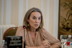 Con qui&eacute;n contact&oacute; Zapatero en el gobierno de S&aacute;nchez para salvar Plus Ultra
