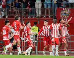 (Cr&oacute;nica) El Almer&iacute;a entra en el `Top 6` y hunde al Zaragoza