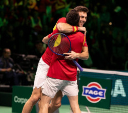 (Cr&oacute;nica) Espa&ntilde;a remonta a la Rep&uacute;blica Checa y vuelve a las semifinales de la Copa Davis