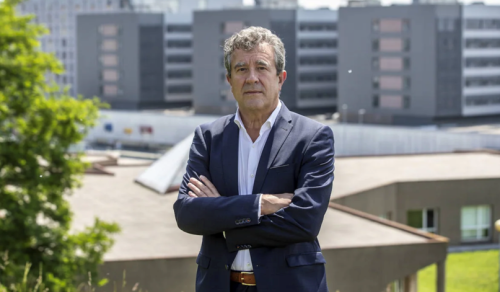 Cuando las palabras borran las profesiones.  Dr. Javier Crespo, hepat&oacute;logo, profesor de medicina y Director de Cohorte Cantabria
