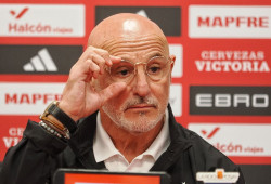 De la Fuente: "No s&eacute; por qu&eacute; se cargan m&aacute;s las tintas cuando hay lesiones con la selecci&oacute;n"