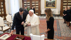 De la visita de nuestro presidente al Papa, por Juan Goti Orde&ntilde;ana