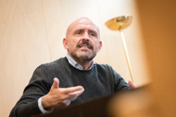 De los Santos (PP) denuncia la pol&iacute;tica "podrida" de S&aacute;nchez: "La prioridad nacional es que convoque elecciones"