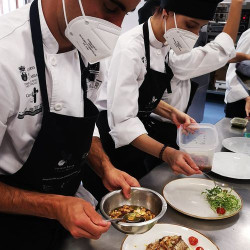 Denuncian irregularidades en el procesode Selecci&oacute;n de la Escuela TALENTO DE COCINA de Torrelavega.