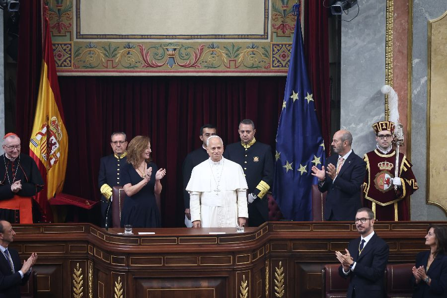 Diputados y senadores aplauden durante siete minutos el discurso del Papa en el Congreso