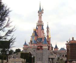 Disney reduce a la mitad su beneficio entre abril y junio ante la ausencia de beneficios fiscales