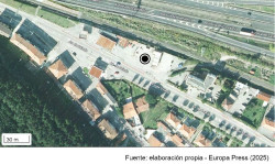  Dos personas, una armada, atracan con violencia una gasolinera de Torres, en Torrelavega