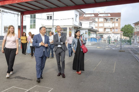 Educaci&oacute;n invierte 160.000 euros en reparar la fachada del CEIP Virgen de Valencia