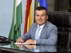 El alcalde de Carboneras anuncia que el Pleno votar&aacute; la propuesta para anular la licencia del Algarrobico