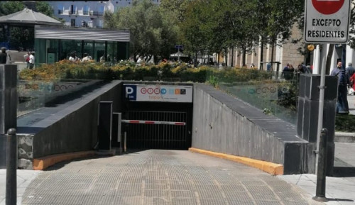 El Ayuntamiento ordena el cierre del aparcamiento de Pombo tras hallar agrietamientos en m&aacute;s puntos de lo previsto