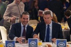 El caos total, la ministra de Sanidad que los pasajeros del crucero tienen que hacer cuarentena y Robles que se pueden ir a casa