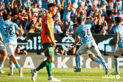 El Celta barre al Valencia y se afianza en el liderato