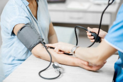 El C&iacute;rculo de la Sanidad denuncia que el aumento del gasto sanitario es insuficiente para aliviar la presi&oacute;n asistencial