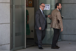 El exabogado de &Aacute;balos asegura que Leire D&iacute;ez le ofreci&oacute; pagar la defensa del exministro a trav&eacute;s de una empresa