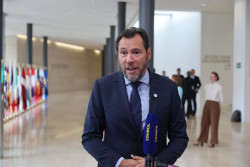 El Gobierno lanza el Verano Joven 2026, con descuentos de hasta el 90% para viajes en autob&uacute;s y tren