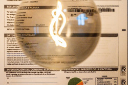 El Gobierno plantea una factura de la luz que incluir&aacute; el consumo medio de los vecinos para fomentar el ahorro