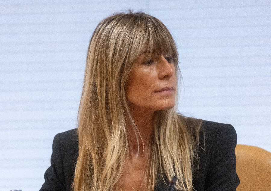 El juez Peinado cita este lunes a Bego&ntilde;a G&oacute;mez a una audiencia preliminar a la que tiene "obligaci&oacute;n de comparecer"