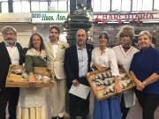 El Mercado de la Esperanza acerca el arte a la vida diaria de los ciudadanos con la compa&ntilde;&iacute;a teatral Rebanal