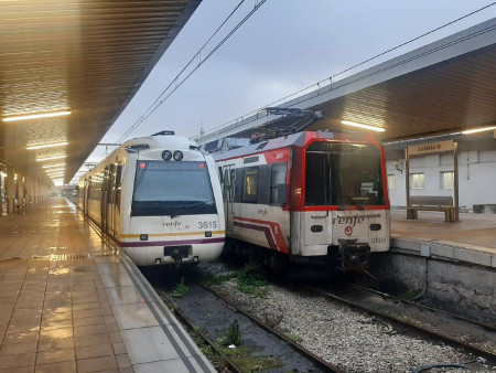 El mi&eacute;rcoles empieza con demoras y tres trenes suprimidos que se suman a los 17 de ayer