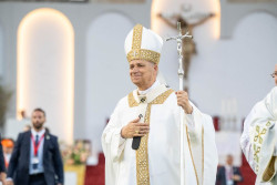 El Papa Le&oacute;n XIV despega de Gran Canaria en direcci&oacute;n a Tenerife, donde terminar&aacute; su viaje por Espa&ntilde;a