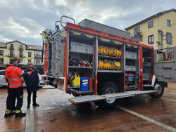 El Parque de Bomberos de Torrelavega incorpora un veh&iacute;culo autobomba con 3.000 litros de capacidad