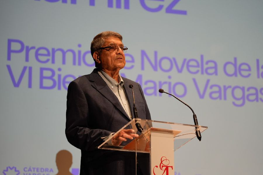 El pleno de la RAE proclama esta tarde la candidatura de Sergio Ram&iacute;rez para ocupar la silla que dej&oacute; Mario Vargas Llosa