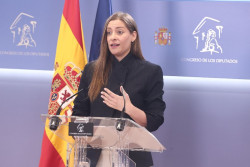 El PP acusa al PSOE de pasar de no saber qui&eacute;n es Leire D&iacute;ez a admitir que le pag&oacute; 45.000 euros: "Miente m&aacute;s que habla"