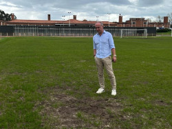 El PP de Torrelavega pide medidas urgentes ante el "abandono" del complejo &Oacute;scar Freire