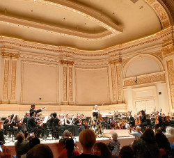 El Teatro Real llena de aroma español el Carnegie Hall, puesto en pie con David Akham, Maria Dueñas y Saioa Hernández