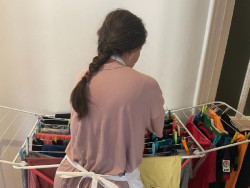 El TSJC reconoce el derecho de las empleadas del hogar a cobrar el paro sin limitaciones