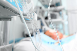 En 2022 fallecieron 699 personas en Espa&ntilde;a por mala praxis m&eacute;dica, seg&uacute;n el Defensor del Paciente