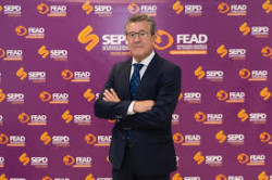 Entre la ciencia y la humanidad: la selección de los médicos del mañana.Javier Crespo García Profesor Medicina. Facultad de Medicina. Universidad Cantabria. 