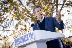 Feijóo cita a sus parlamentarios en A Coruña en enero para diseñar la estrategia del PP ante el nuevo ciclo electoral